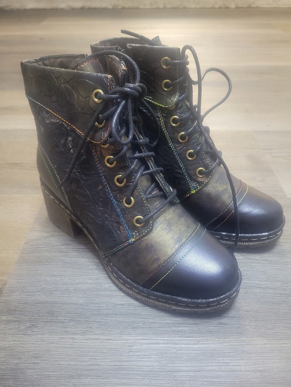 L'Artiste by Spring Step Fallinluv Leather Lace-Up Boots